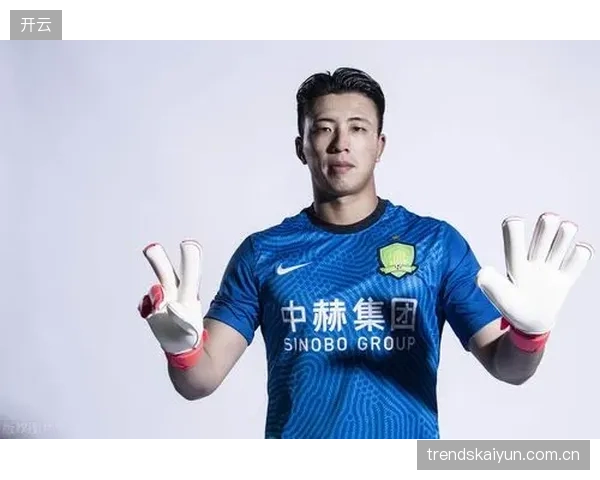 门将位置年龄结构合理,主力阿布拉伊拉经验丰富,而年轻的法霍里则代表未来。 门将位置年龄结构合理,主力阿布拉伊拉经验丰富,而年轻的法霍里则代表未来。